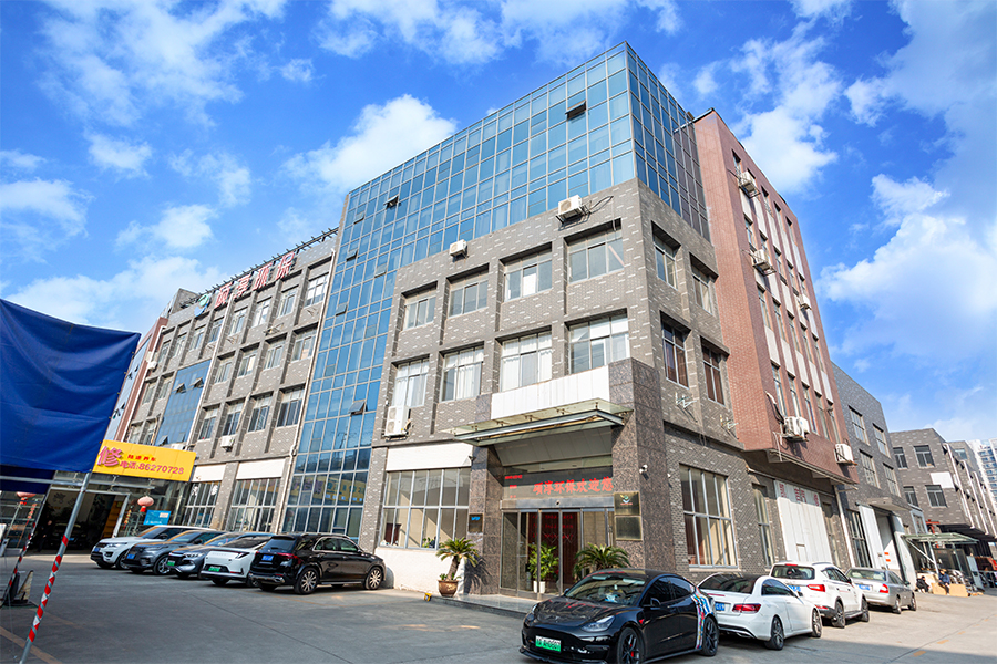 Exteriér továrny